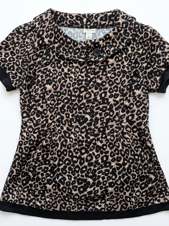 Dynamite Tops - 3/$25 Dynamite Leopard Print Short Sleeve Blouse in Black and Tan